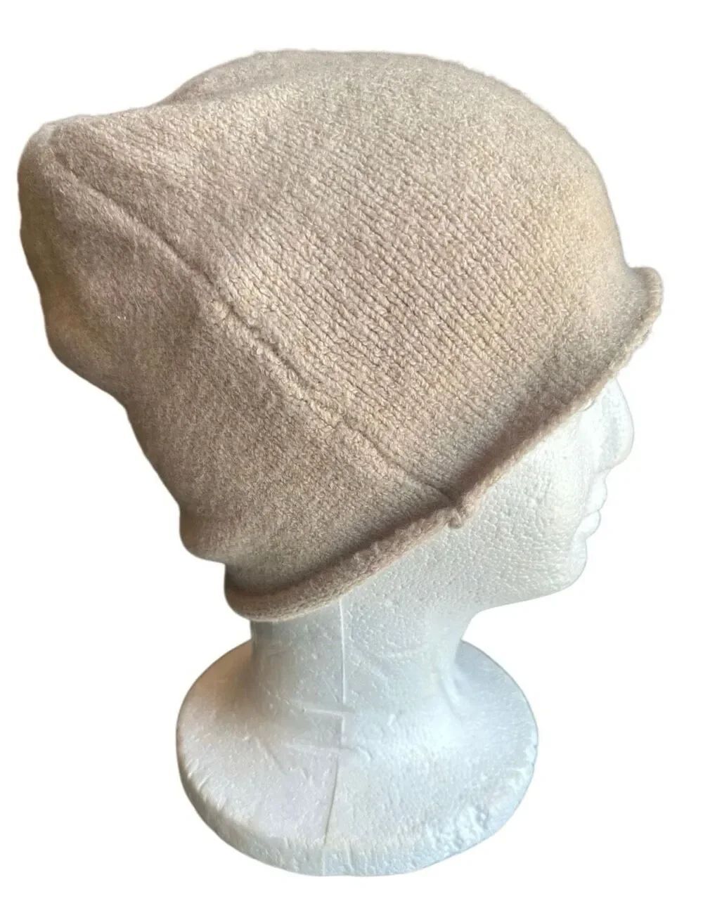 Zara Women's Cream Hat Beanie size Medium